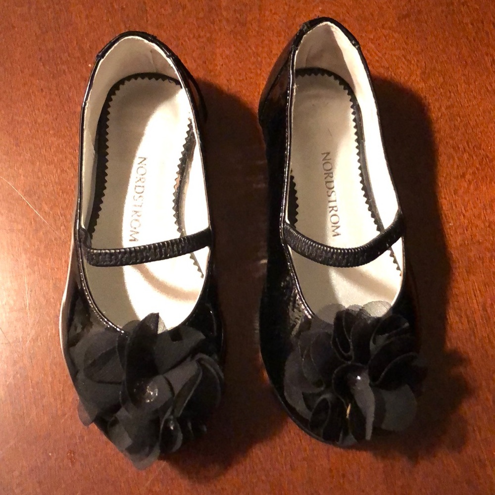 Black Nordstrom ballet flats